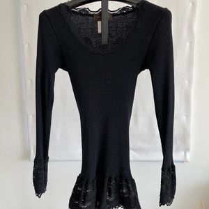 Stretch lace-trimmed ribbed tshirt